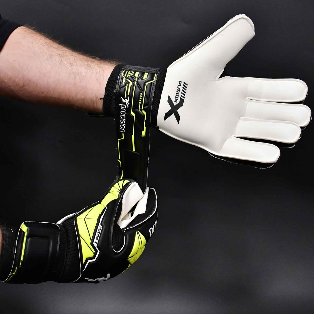 Junior Fusion X Flat Cut Essential GK Gloves